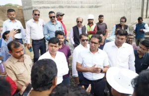 सिंहस्थ 2028 की तैयारियां रफ़्तार पर! शिप्रा रहेगी सालभर प्रवाहमान, उज्जैन बनेगा मॉडल शहर संभागायुक्त आशीष सिंह और कलेक्टर रौशन कुमार सिंह उज्जैन में सिंहस्थ 2028 परियोजनाओं की प्रगति पर मीडिया से चर्चा करते हुए