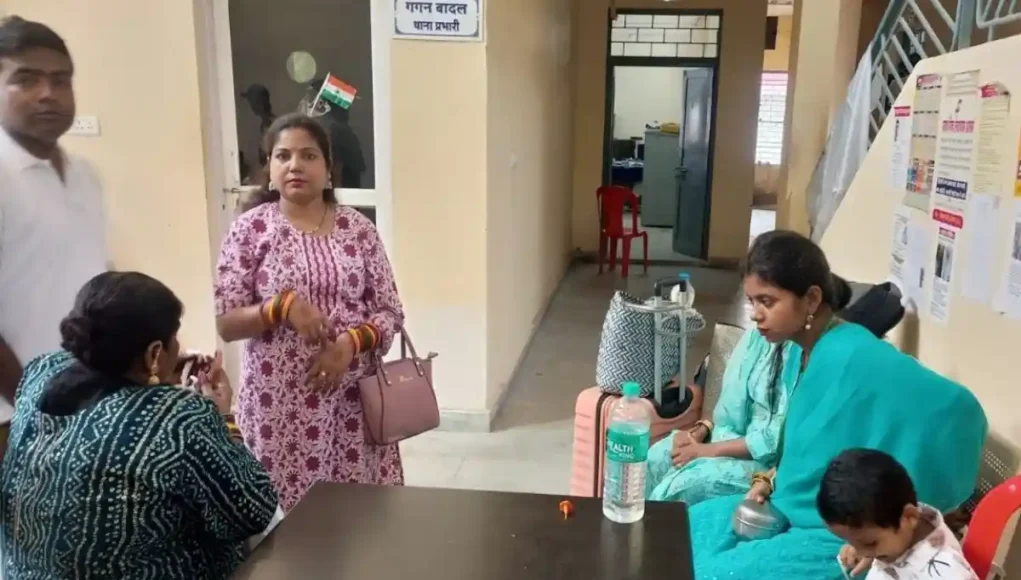 महाकाल मंदिर प्रसाद विवाद: 100 से 350 रुपये की मांग का आरोप, श्रद्धालु परिवार से मारपीट