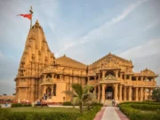 Somnath Temple: History, Jyotirlinga Significance & Architecture Guide Somnath Temple in Gujarat, a sacred Jyotirlinga shrine symbolizing faith, devotion, and centuries of resilience.