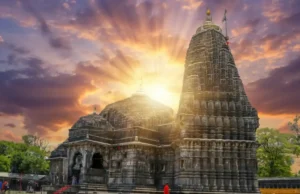 Trimbakeshwar Jyotirlinga: Source of Godavari & Home to Three Lingams Trimbakeshwar Jyotirlinga Temple near Nashik dedicated to Lord Shiva with three-faced lingam and origin of Godavari River